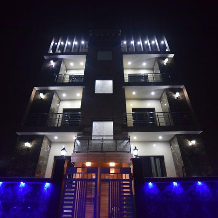 Sangvi Palace Hotel Greater Noida Kültér fotó