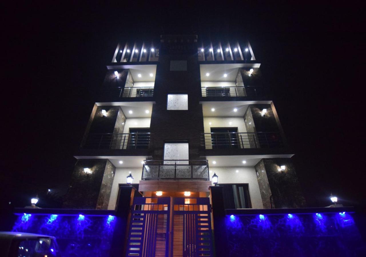 Sangvi Palace Hotel Greater Noida Kültér fotó