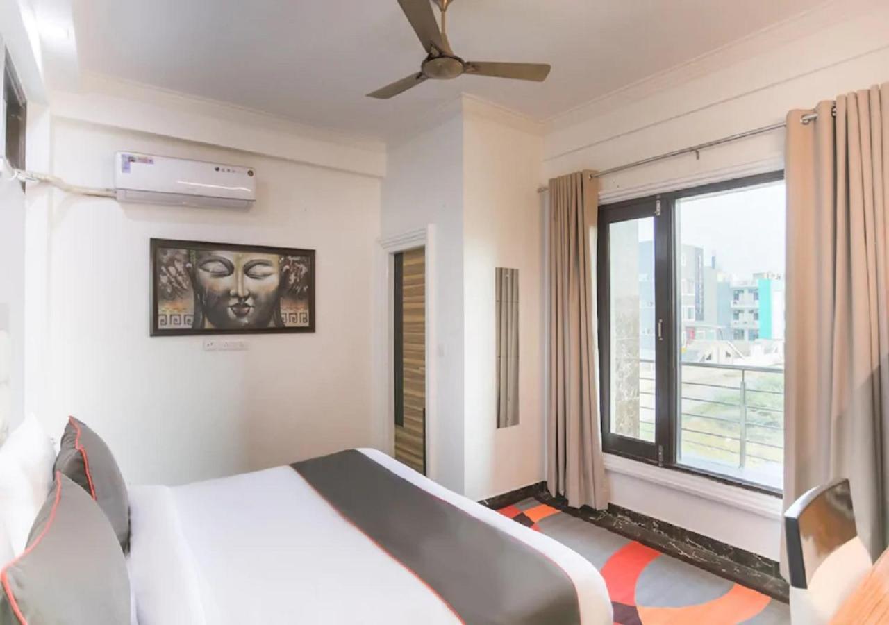 Sangvi Palace Hotel Greater Noida Kültér fotó